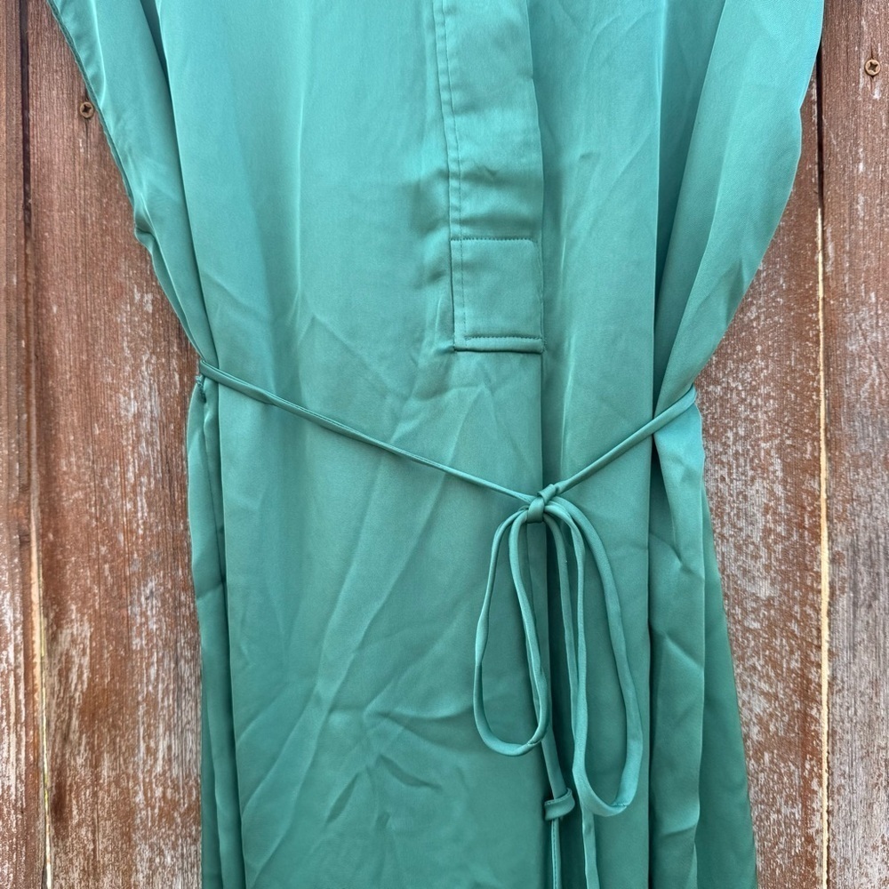 H&M Women’s Chic Green Satin Sleeveless Shirt Maxi Dress Size Medium - Picture 5 of 13